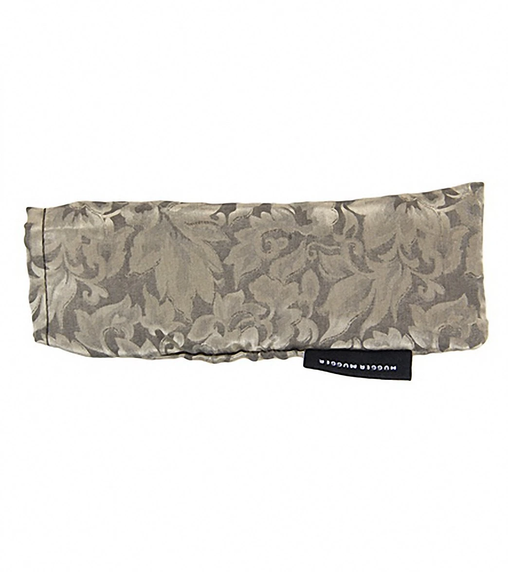 Hugger Mugger Piccolo Silk Yoga Eye Pillow - Flax - Image 4