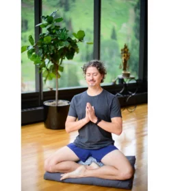 Hugger Mugger Zabuton Yoga Meditation Cushion Black