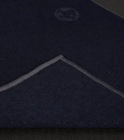 Manduka Yogitoes® Yoga Hand Towel Midnight